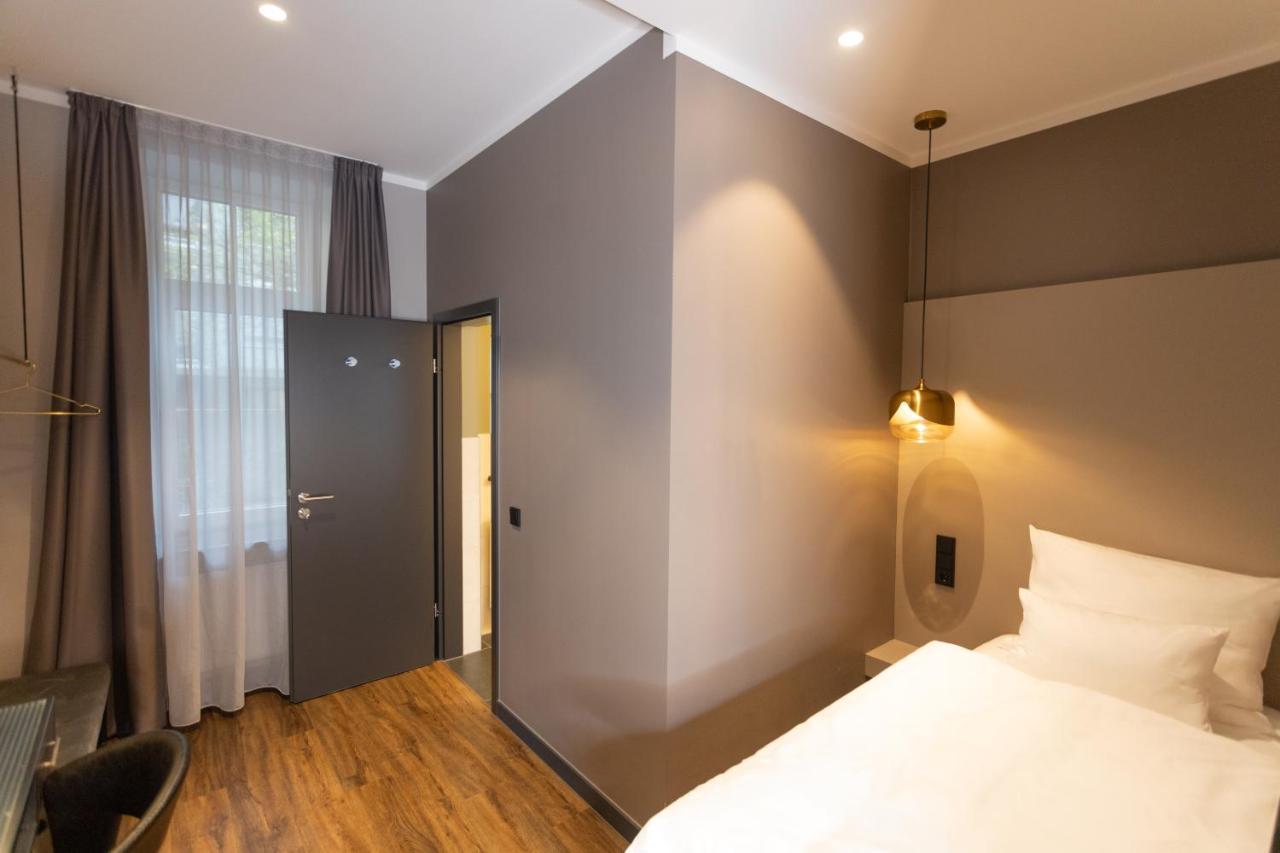 Munich Rooms Hotel Exteriör bild